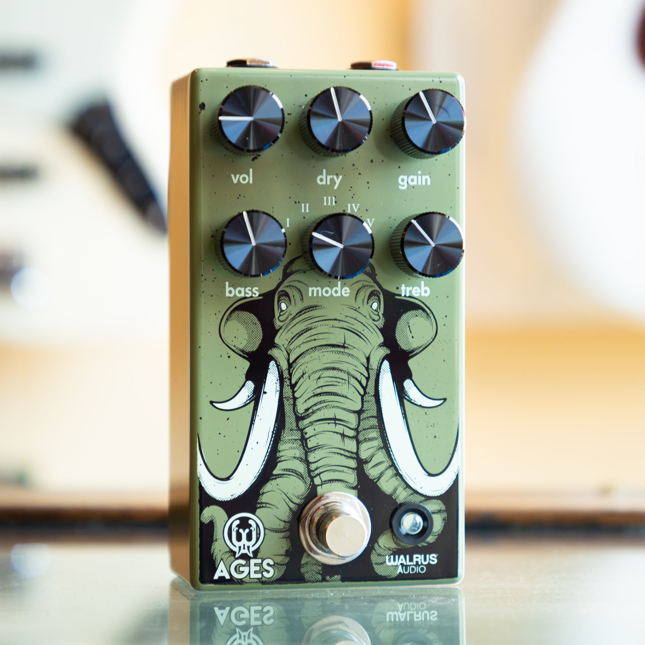 Walrus Audio – Ages Overdrive | Mass Resonator