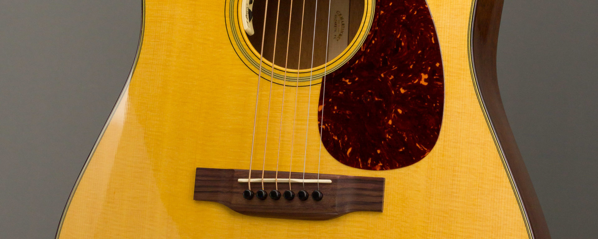 Martin Acoustic Guitars - D-18E 2020 - Limited Edition