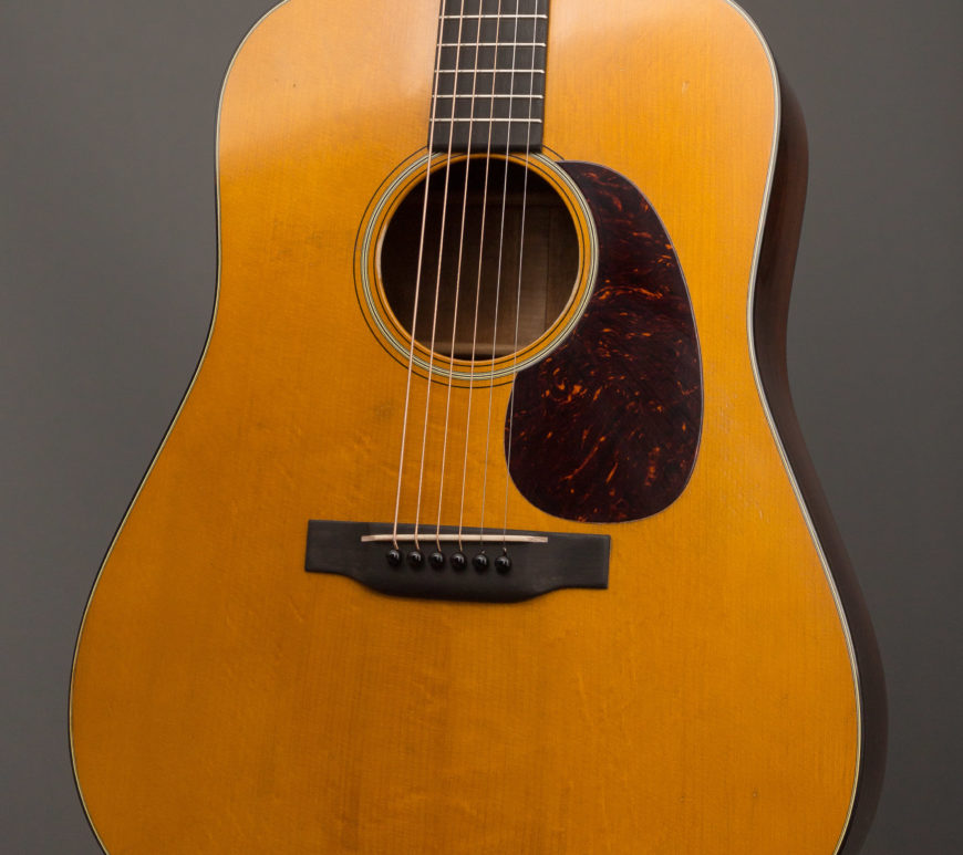 Martin D-18 Authentic